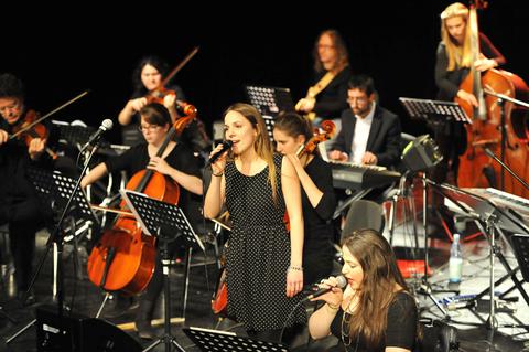 Die Band "Piano plus" während eines Konzerts.