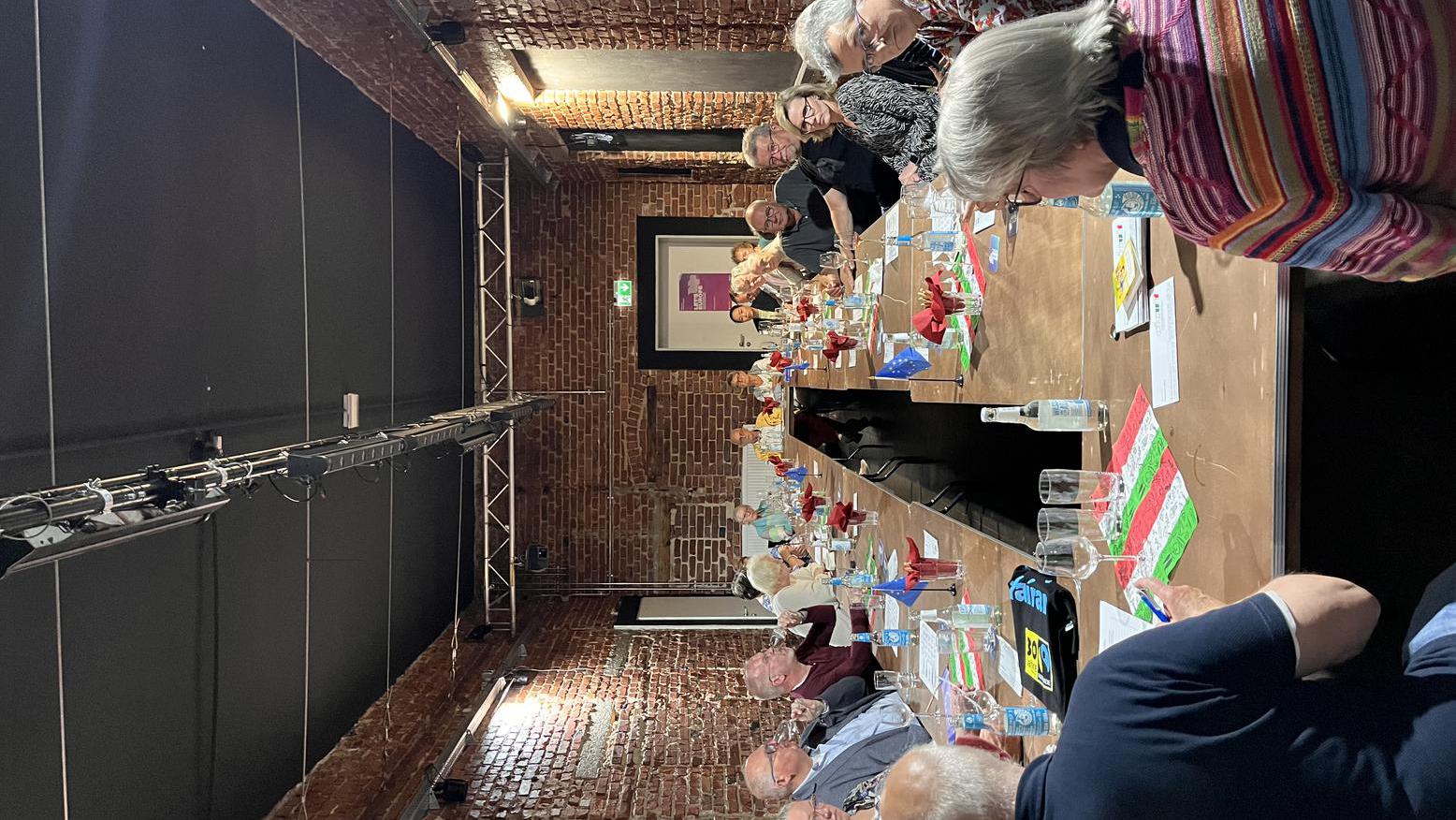 Zusammen mehr Bella Italia! Let’s Europe mit cicuit bei italienischer Weinprobe mit Weinquiz