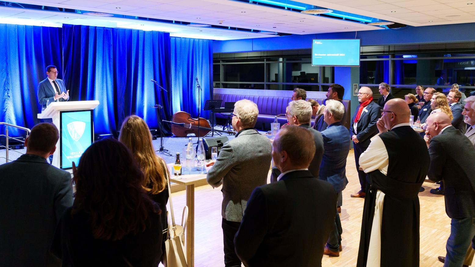 Oberbürgermeister Thomas Eiskirch bei seiner Rede vor insgesamt rund 200 Gästen.