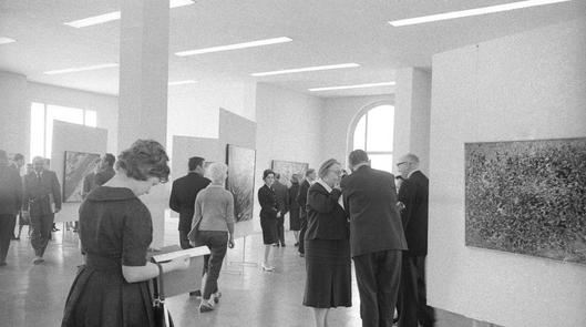 Eröffnung der städtischen Kunstgalerie (heute Kunstmuseum Bochum) in der Villa Marckhoff im Jahr 1960.