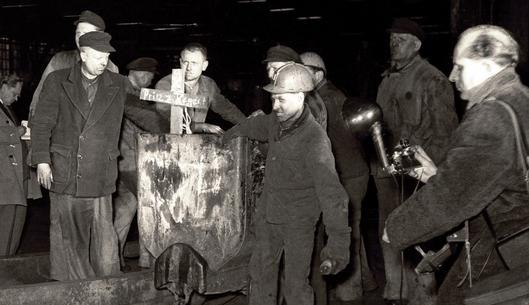 Die erste Großzeche Prinz-Regent in Bochum wird im Jahr 1960 stillgelegt.