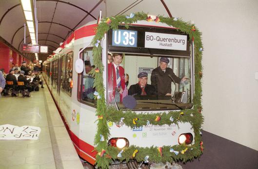 Feierliche Eröffnung der U-Bahnlinie U35 im Jahr 1993.