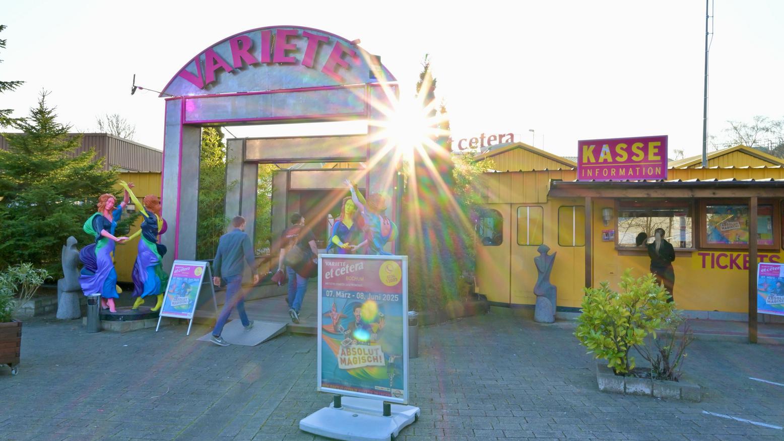 Eingang zum Varieté „et cetera“