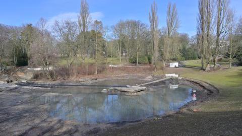 Die Baustelle am Gondelteich im Stadtpark Bochum. 