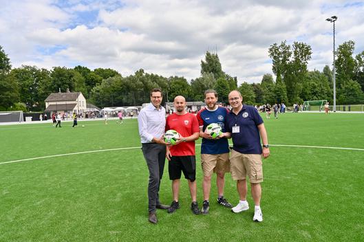 Thomas Eiskirch mit Trainern