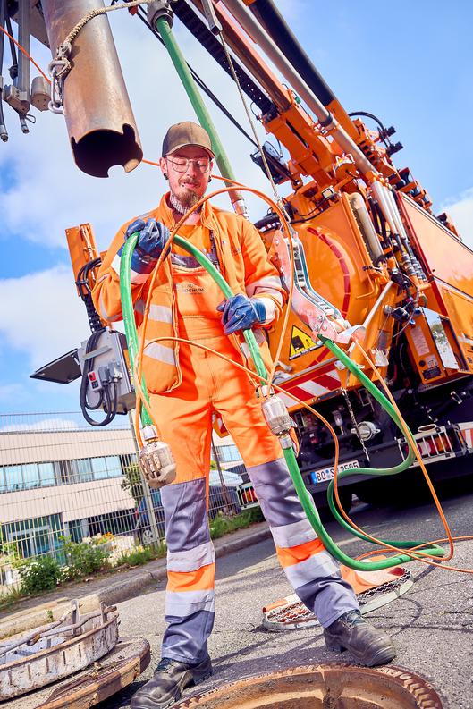 Canalmaster mit Mitarbeiter