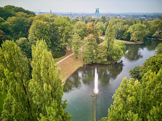 Drohnenaufnahme der Fontäne