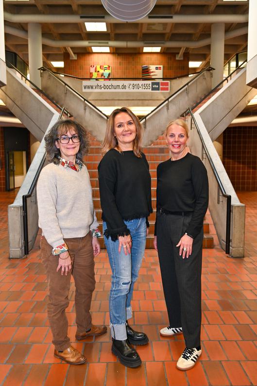 Mitarbeiterinnen des Bereichs „Deutsch als Fremdsprache“ (von links nach rechts: Valérie Rutinowski, Ulrike Abou Dayé, Claudia Großmann)