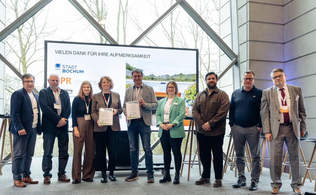 Die Stadt Bochum wurde auf der InfraTech 2026 für den OSTPARK mit dem Preis für Grün.Blaue Infrastruktur 2026 ausgezeichnet.