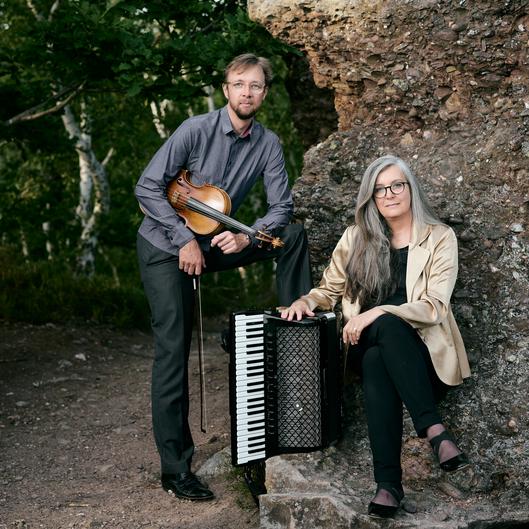 Die Künstler Margit Kern und Axel Porath