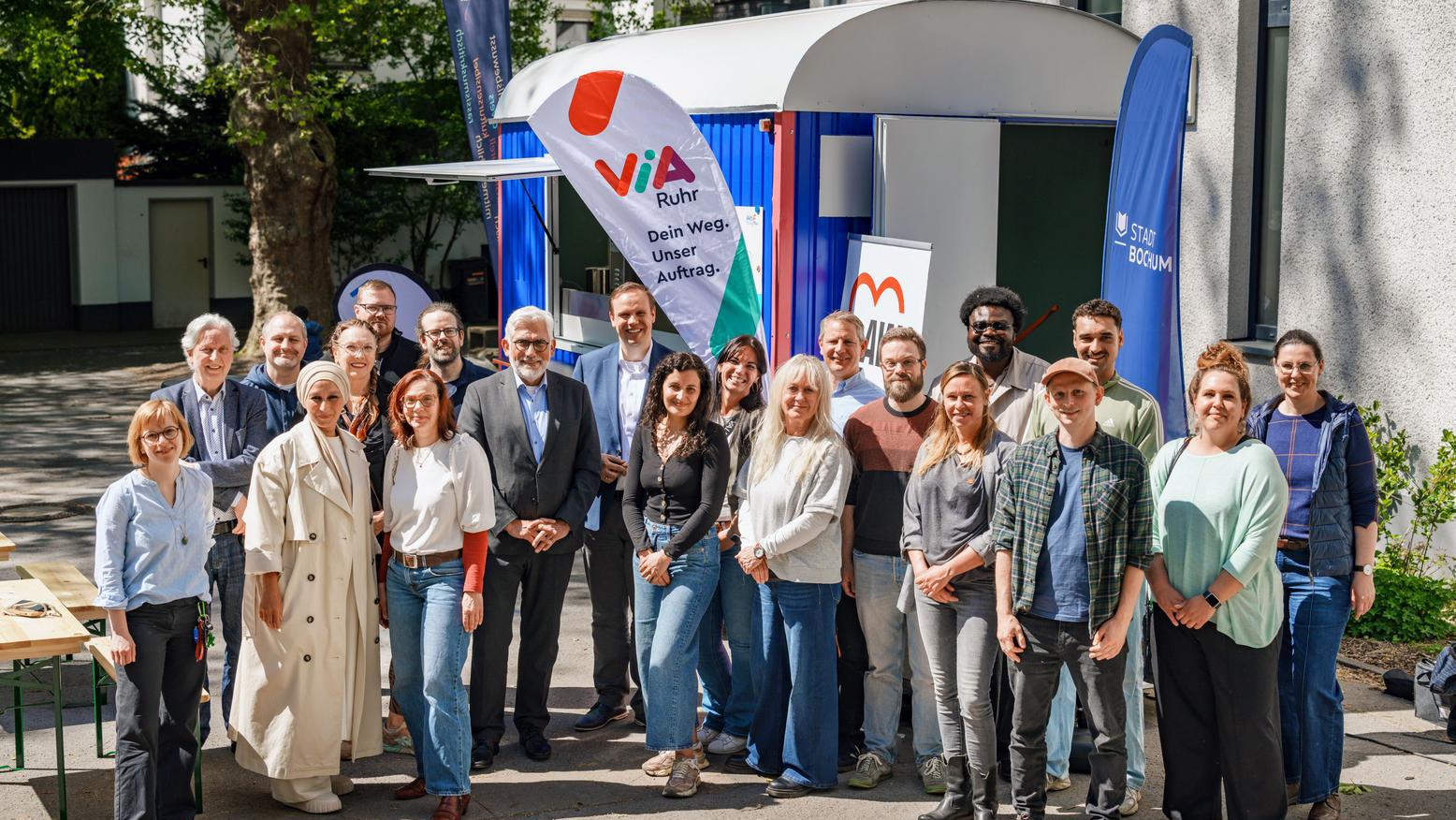 Ein Gruppenfoto mit Beteiligten des Projekts BO:StarQ.