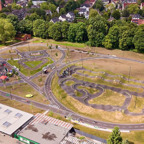 „Die Grüne Dickebank“: Neuer Sport- und Begegnungsort für Bochum-Wattenscheid