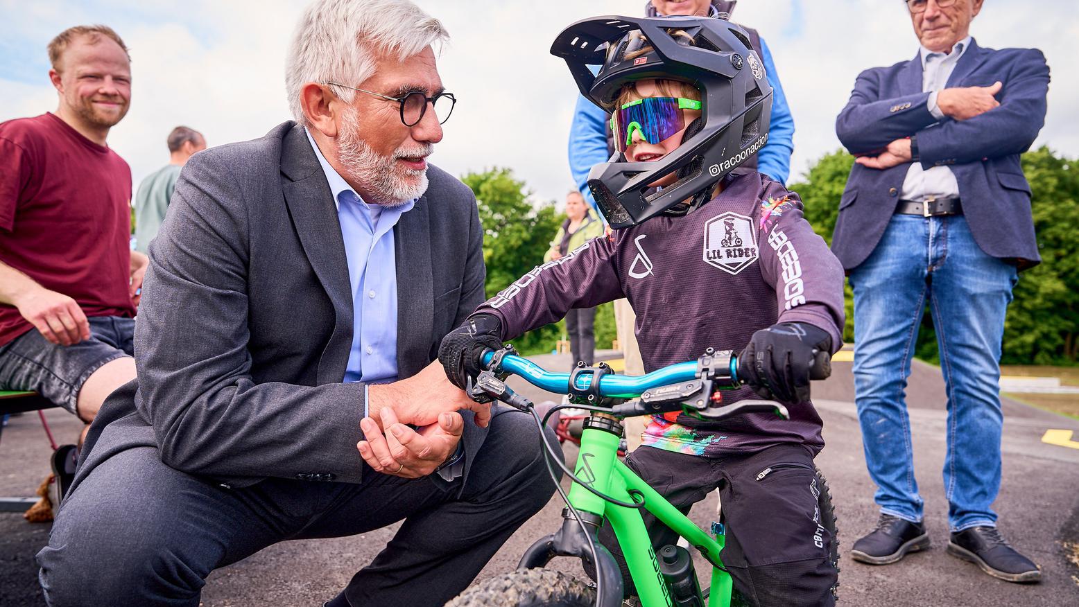 Eröffnung „Die Grüne Dickebank“: Neuer Sport- und Begegnungsort für Bochum-Wattenscheid