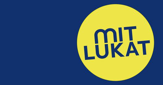 Einfarbiges Logo auf dem "mit Lukat" geschrieben steht.