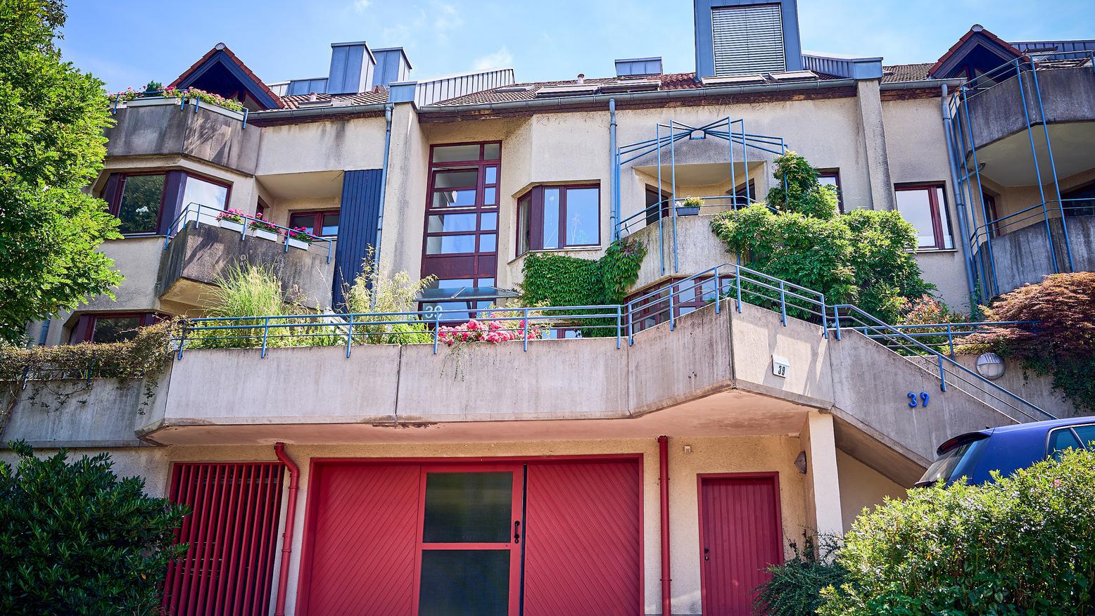 Aussenansicht eines Mehrfamilienhauses