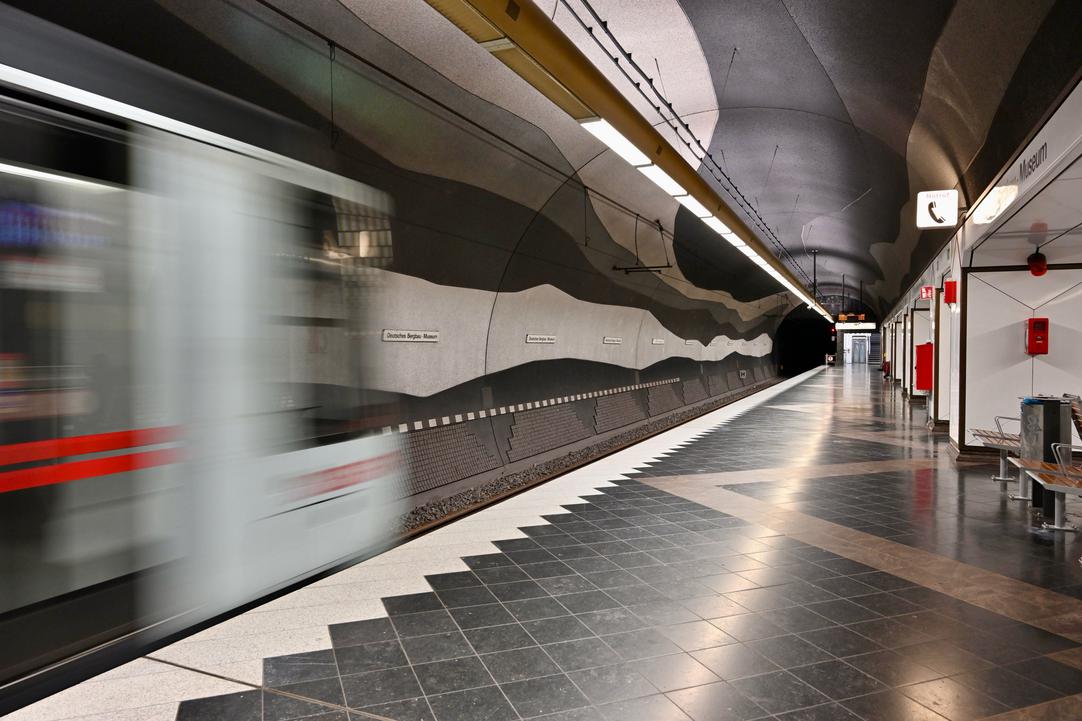 Die U 35 Haltestelle am Deutschen Bergbaumuseum 