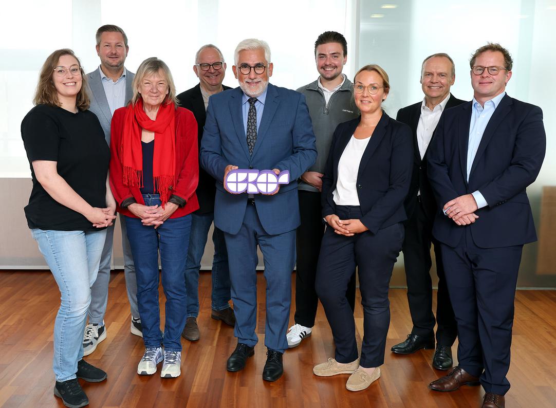Das Kuratorium der Gemeinsam für Bochum – Stiftung steht fest: Wiebke Köllner (v. li.), Marc Schaaf, Gabriela Schäfer, Dr. Hans Hanke, Jörg Lukat, Christian Kalisch, Lotte Schellwat, Andreas Wilming, Karsten Herlitz. Auf dem Foto fehlt Yvonne van den Hövel-Meyer.